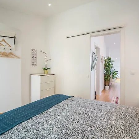 Апартаменты Beco Do Castelo Charming Flat *