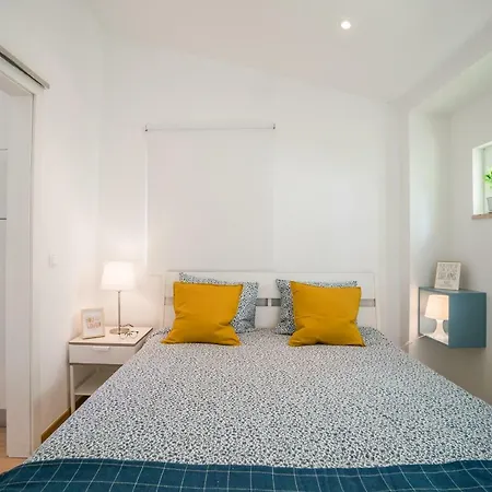 Apartment Beco Do Castelo Charming Flat Lisbon